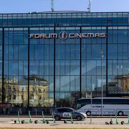 Fabulous In Center *