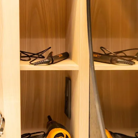 Fabulous In Center Apartment *