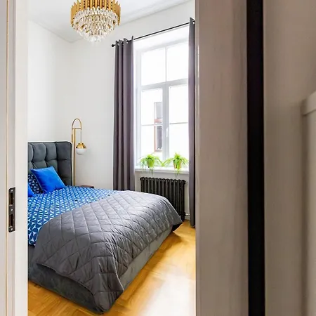 Fabulous In Center Apartment Riga
