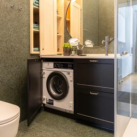 Fabulous In Center Apartment Riga